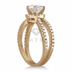Помолвочное кольцо из красного золота с муассанитами