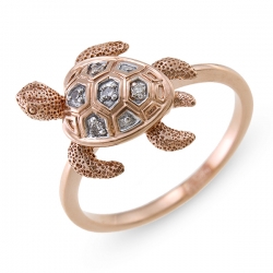 Золотое кольцо в виде черепашки c бриллиантами