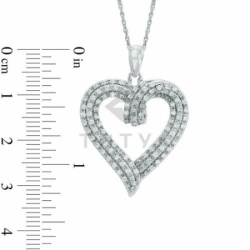 Подвеска в виде сердца из серебра с бриллиантом
